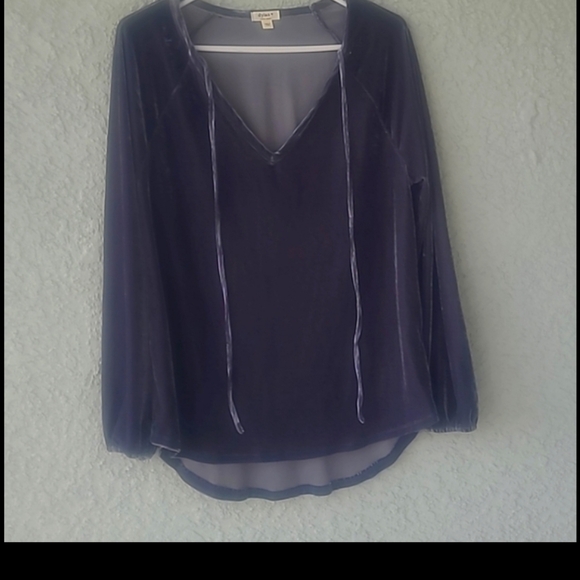 Dylan Soft Velvet Peasant Style Tunic Top - Picture 8 of 8